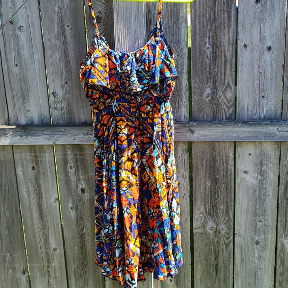 Geometric Aztec Dress with Ruffle - Picture 3 of 4